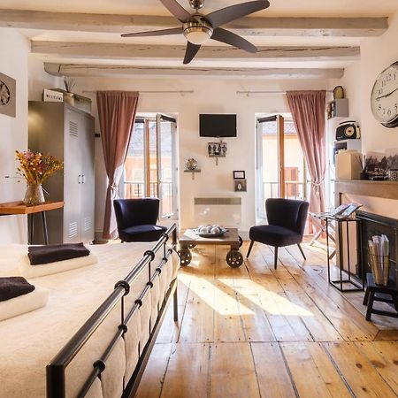 Au Grey D'Annecy, Studio Cosy Au Coeur De La Ville מראה חיצוני תמונה